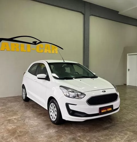 Carros e Caminhonetes Ford Automática, 2 puertas em Curitiba