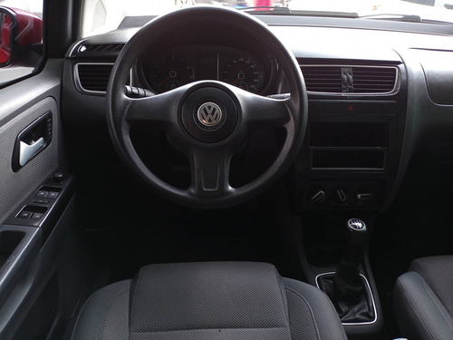 Imagem 8 de 11 de Volkswagen Fox 1.0 Mi Trend 8v Flex 4p Manual