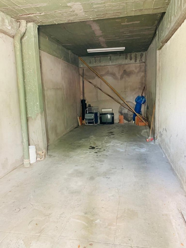 Imagen 3 de 18 de Departamento Al Frente Con Cochera Cubierta