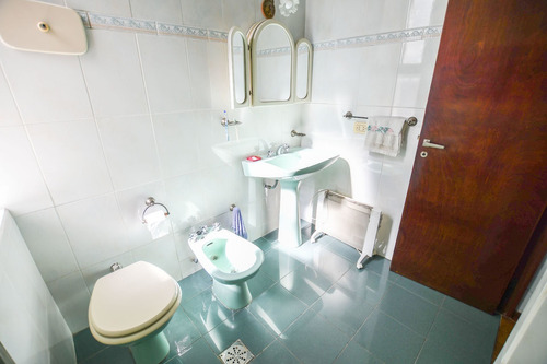 Departamento Tipo Duplex.cochera En Venta.la Plata