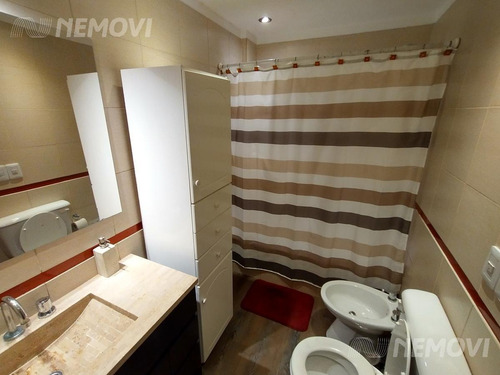 Imagen 15 de 25 de Hermoso 3 Ambientes Al Frente Con Gran Balcón Y Patio. No Paga Expensas!!! - No Te Lo Pierdas.