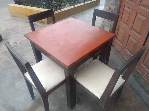 Mesa De Madera Tornillo En Venta Y Con Dos Sillas De Regalo 