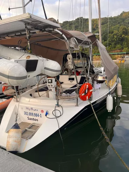 Cota De Um Veleiro Fast395 Em Paraty