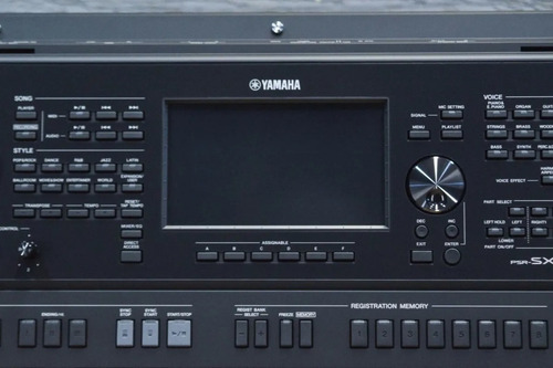 Imagen 1 de 3 de Yamaha Psr-sx700 Teclado De Estación De Trabajo Digital