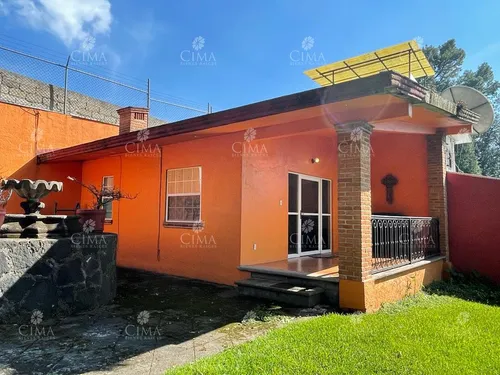 Venta Casa Jardín Con Bosque - V270