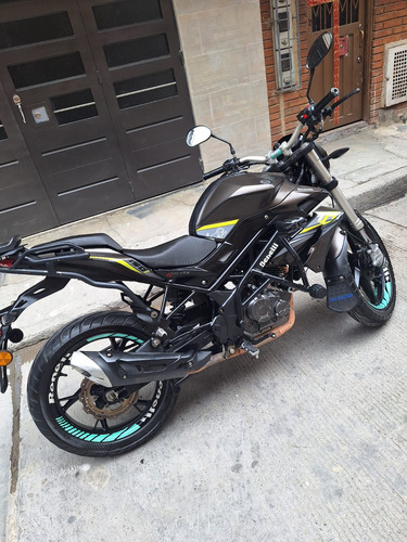 Benelli Tnt 150 Mod 2022 / Gris Piedra / Matricula De Soacha