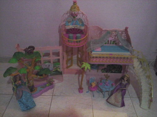 Imagen 1 de 9 de Castillo: Invernadero De Barbie, La Princesa De La Isla