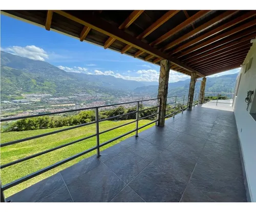 Venta De Finca En Copacabana