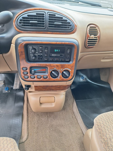 Chrysler Caravan 3.3 Se 3.3