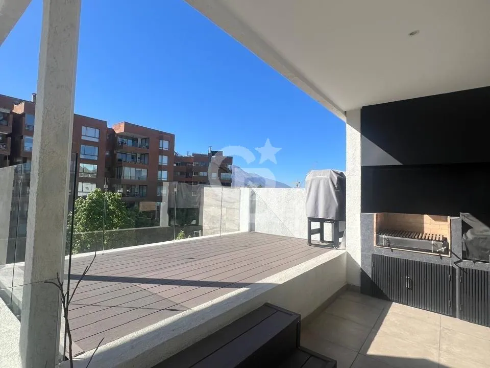 Imagen 3 de 19 de Moderno Duplex Con Quincho