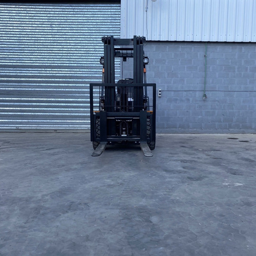 Imagen 11 de 15 de Autoelevador 3500kg 3.5 Toneladas Triple Torre 4.5m