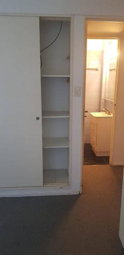Imagen 10 de 19 de Departamento En Venta 2 Ambientes Con Dependencia De Servicio Apto Profesional