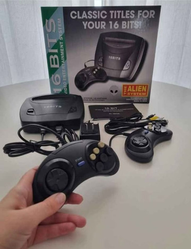 Consola Para Cartuchos Sega 16 Bit + 2 Comandos 6 Botones Negro