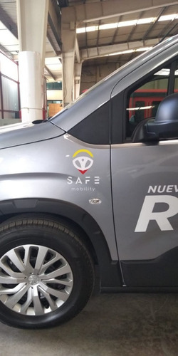 Imagen 6 de 9 de Peugeot Rifter Active Para Personas Con Capacidad Limitada