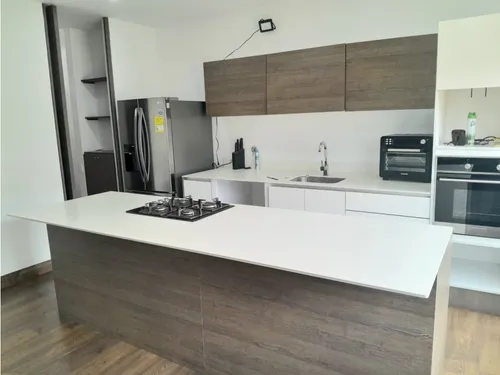 190m2 Apartamento En El Poblado