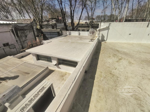 Venta De Casa 3 Dormitorios Con Garaje - Reducto