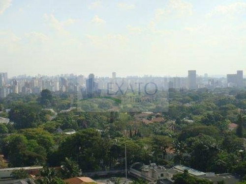 Imagem 7 de 15 de Amplo Apartamento Com Living Para Vários Ambientes, 4 Suítes, 7 Banheiros, 6 Vagas. - Em11977