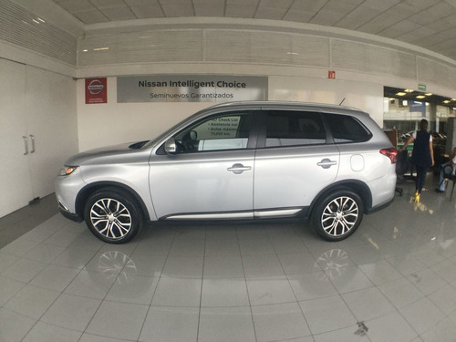 Imagen 3 de 15 de Mitsubishi Outlander 5 Puertas