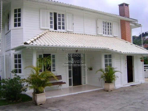 Imagem 1 de 8 de Casa - Quitandinha - Ref: 2760 - V-2760