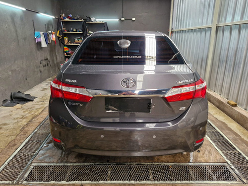 Toyota Corolla -chocado-