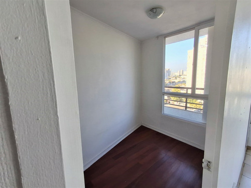 Departamento En Venta De 2 Dorm. En Santiago
