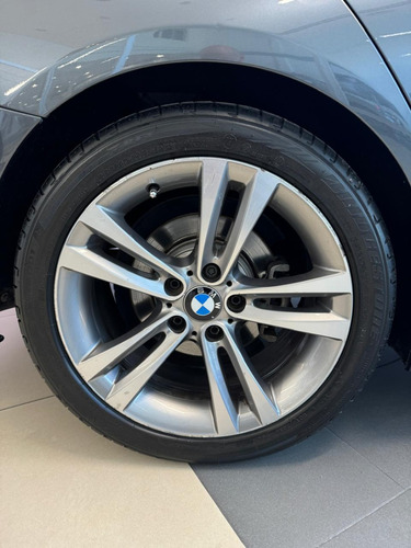 BMW Serie 3 3.0 330i Sedan Sport Line 252cv
