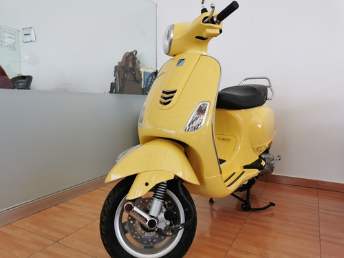 Imagen 1 de 7 de Piaggio Vespa 1183