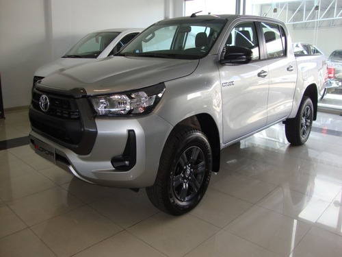 Imagen 2 de 14 de Toyota Hilux Sr 2.8 Tdi Dc 4x4 6mt L/nueva