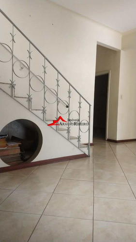Imagem 3 de 14 de Sobrado Com 7 Dorms, Centro, Taubaté - R$ 600 Mil, Cod: 60832 - V60832
