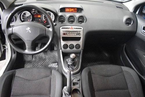 Peugeot 408 2.0 Allure 143cv