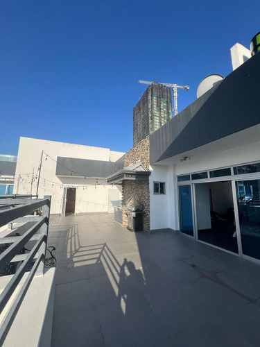 Apartamento En Renta De 1 Habitación, Paraíso