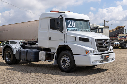 Mb Atron 1635 4x2 Muito Nova Baixa Km Com Comando Hidráulico
