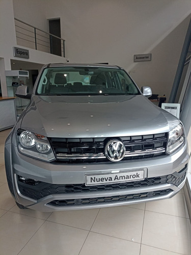 Imagen 7 de 16 de Volkswagen Amarok Comfortline 4x2 Mt 2022 0 Km En Stock Kb