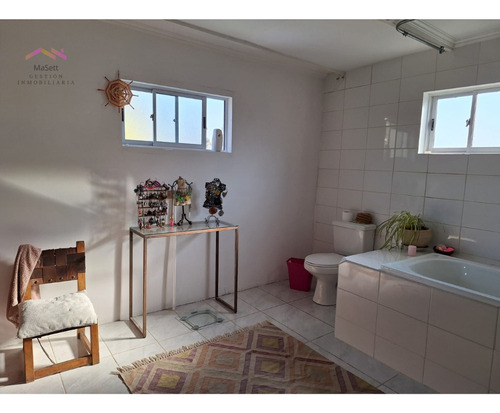 Hermosa Casa Sustentable En Comunidad Ecológica, Peñalolén