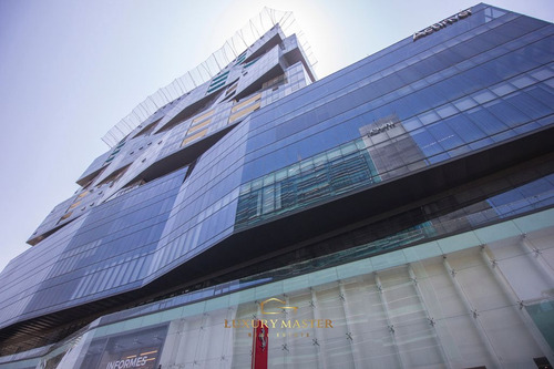 Oficina De Lujo En Colinas De San Javier En Venta