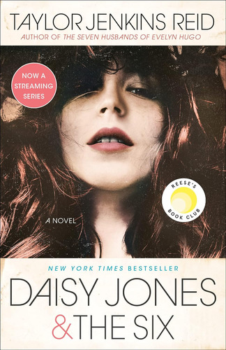Daisy Jones & The Six: A Novel En Ingles