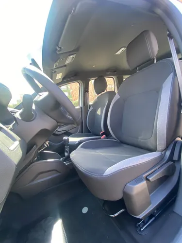 Renault Duster Zen 4x2 2025