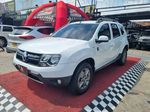 Renault Duster DYNAMIQUE 2.0 MT