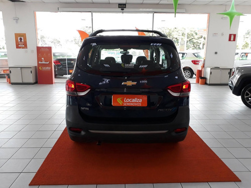 Imagem 4 de 8 de Chevrolet Spin 1.8 Activ7 8v Flex 4p Automático