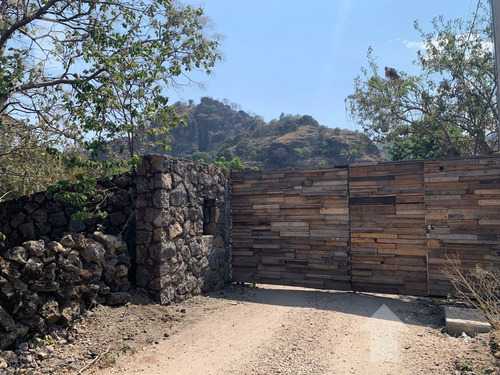 Terreno En Venta En Privada Con Seguridad En Tepoztlán Morelos Con Vista Panorámica