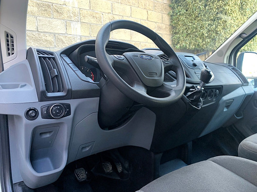 Ford Transit 2.2 Pasajeros Larga Techo Alto Custom Mt