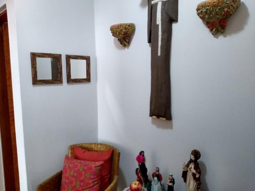 Belíssimo Apartamento Com 94m² A.u., Todo Planejado, Decorado E Mobiliado - Ap0227