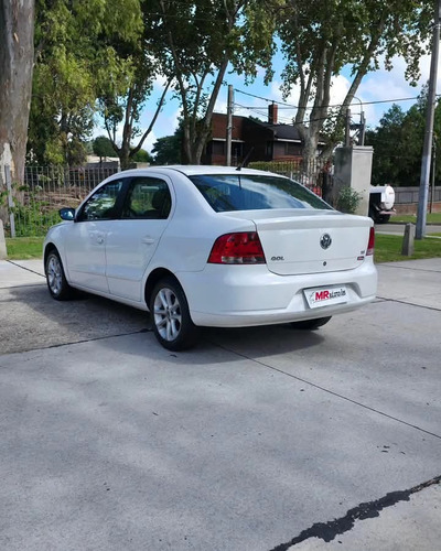 Volkswagen Gol Sedan 1.6 Comfortline 101cv