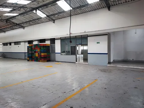 Bodega En Arriendo 1.300m2 Poblado