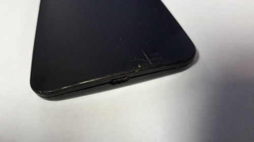 Celular Motorola Xt-1068 Para Retirada De Peças Jsa