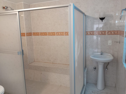 Casa De 4 Habitaciones Y 3 Baños