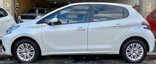 Peugeot 208 Allure 1.6