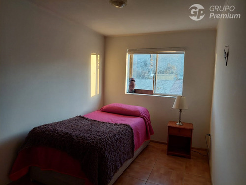 Casa En Venta De 4 Dormitorios, 2 Baños Y 2 Estac En Copiapó