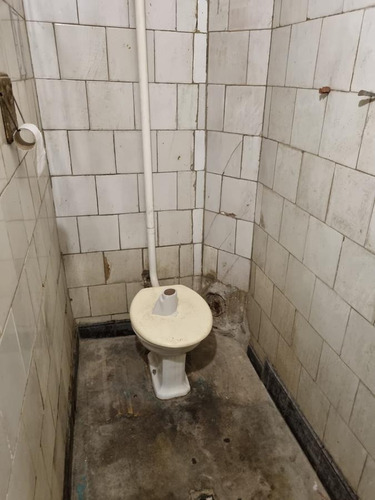 Imagen 7 de 25 de Casa - Casa Local - Av Uruguay Esquina Andes, 608 M2 !!