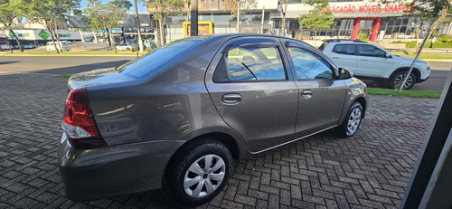 Toyota Etios Sedán 1.5 Flex 16V 4p Aut.